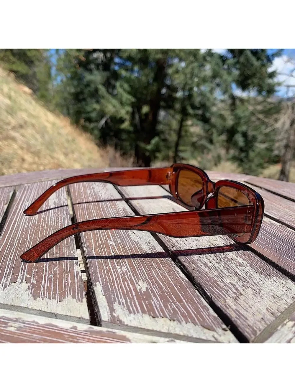 Vintage y2k style Burgundy Brown high quality square shaped sunglasses. Tinted